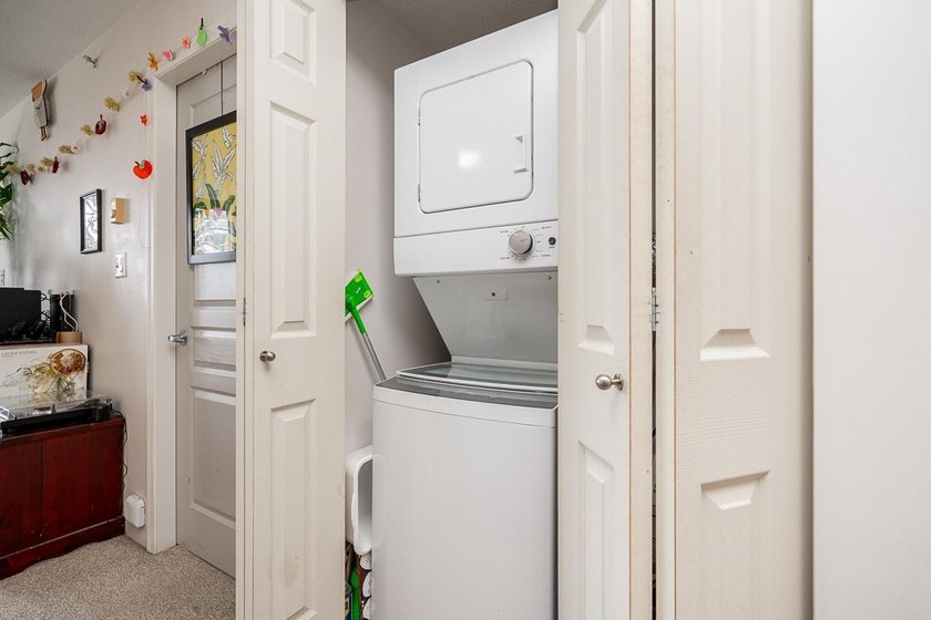 TREMENDOUS VALUE. One of the best price-per-square-foot options - photo 22