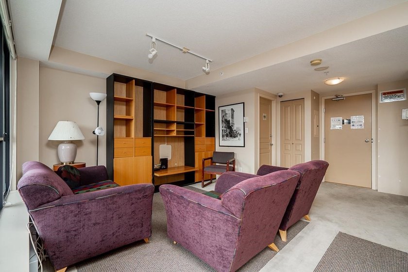 TREMENDOUS VALUE. One of the best price-per-square-foot options - photo 24