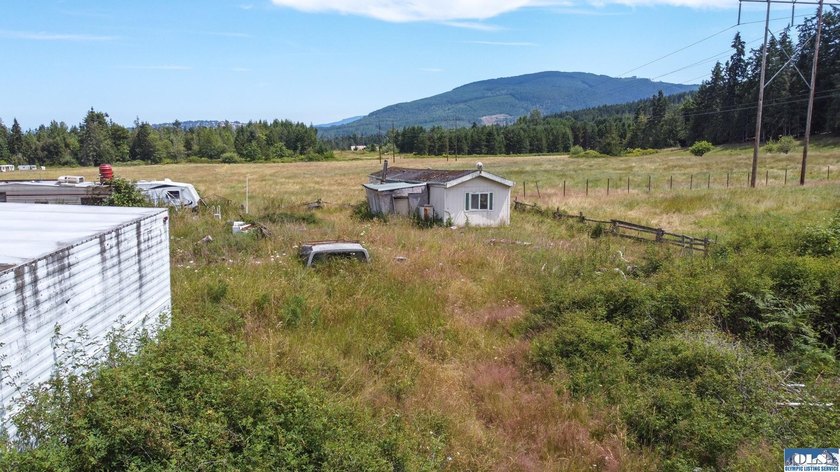 Lovely setting in desirable area of Sequim to set down your - photo 21