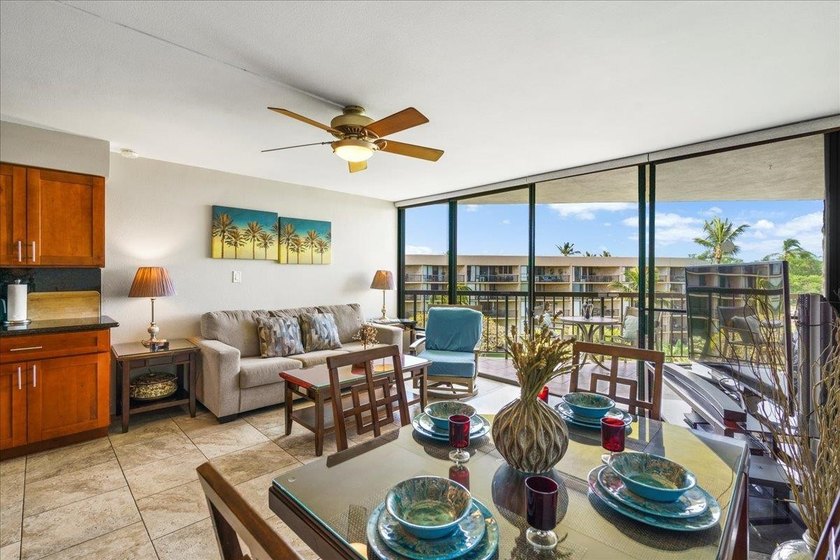 TOP FLOOR OCEANVIEW AT MAUI SUNSET Maui Sunset A513 is a - photo 5