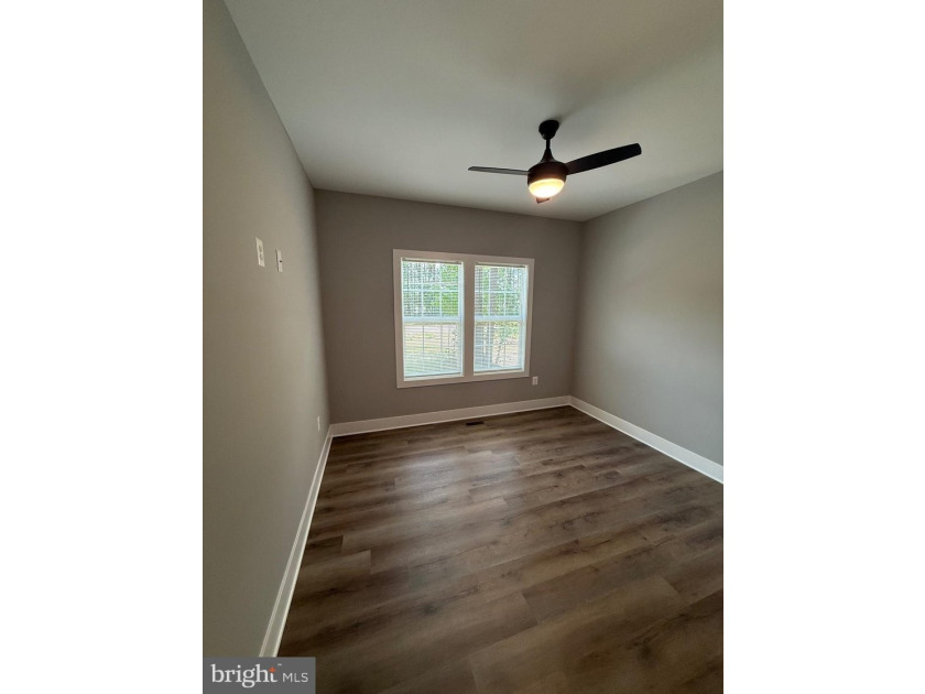 AMAZING LOCATION!!! This new construction is ready for its new - photo 22