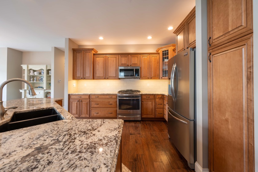 Newer Lakefront Home in Prime Location SOLD - photo 13