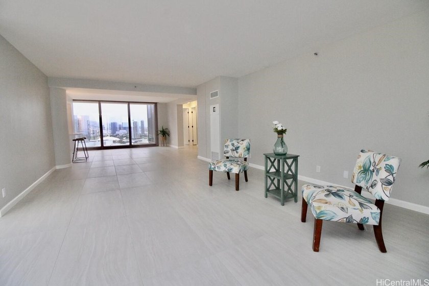 Experience luxury island living at Waterfront Towers in - photo 4