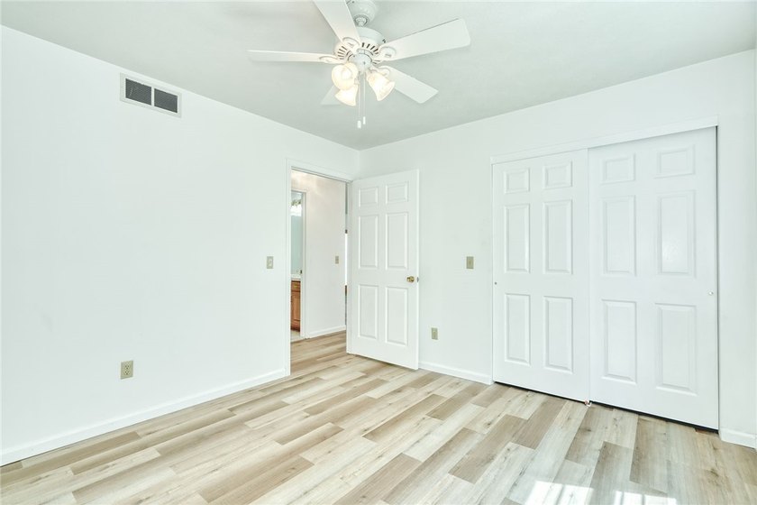 Welcome to 6578 Lakeside Road in Ontario! This 1,752 SF ranch - photo 22