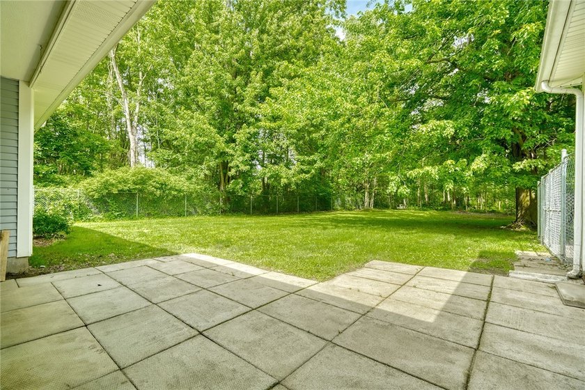 Welcome to 6578 Lakeside Road in Ontario! This 1,752 SF ranch - photo 32