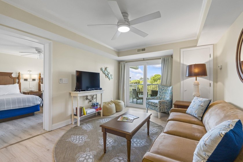 Fully furnished, second-floor one-bedroom, one-bathroom condo - photo 3