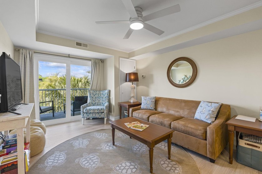 Fully furnished, second-floor one-bedroom, one-bathroom condo - photo 4