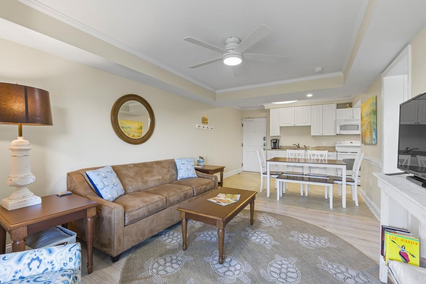 Fully furnished, second-floor one-bedroom, one-bathroom condo - photo 6