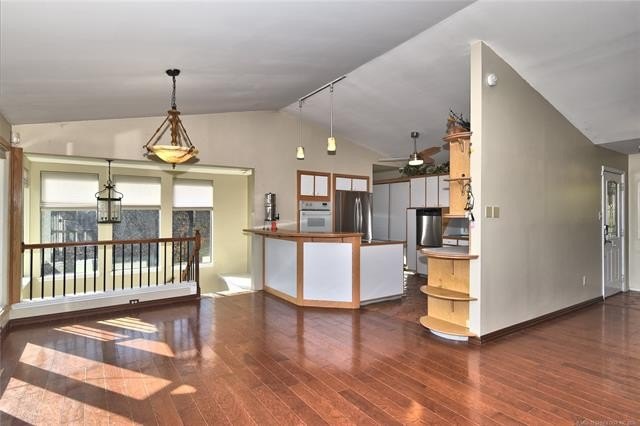 A stunning lake view welcome's you the moment you step inside - photo 4