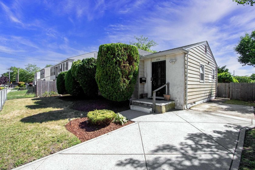 Don't Miss This Opportunity in THE HEART OF THE CITY!!! This - photo 4