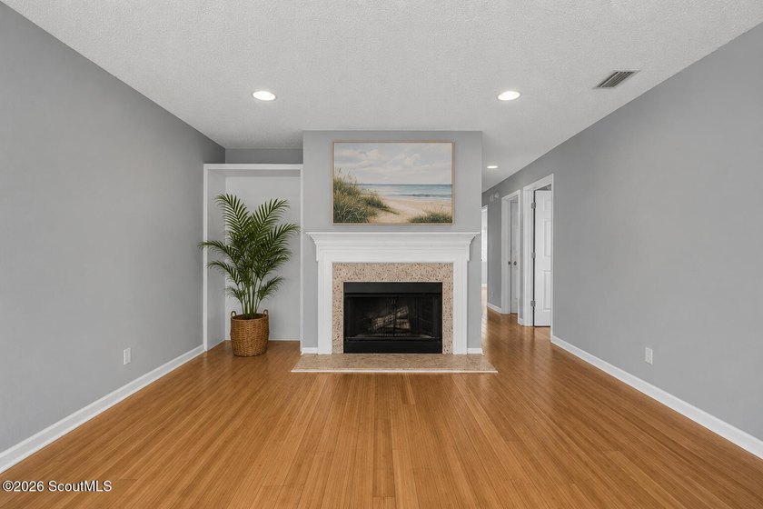 Welcome to Lowcountry living in the heart of St. Simons Island! - photo 16