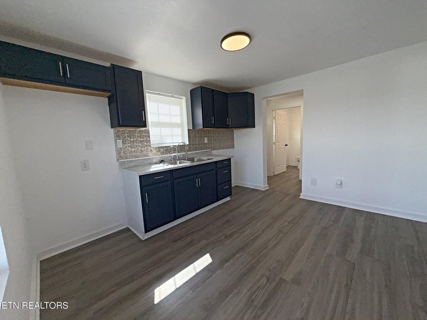 Beautifully remodeled ranch home located in the heart of - photo 18