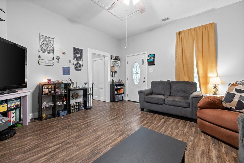 -- Offering 2% lender credits when using preferred lender -- - photo 24