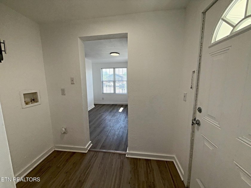 Beautifully remodeled ranch home located in the heart of - photo 26