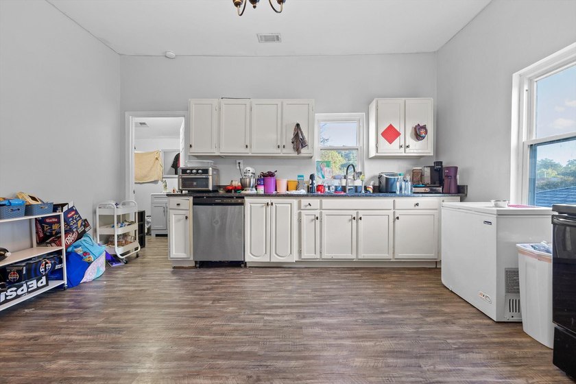 -- Offering 2% lender credits when using preferred lender -- - photo 30