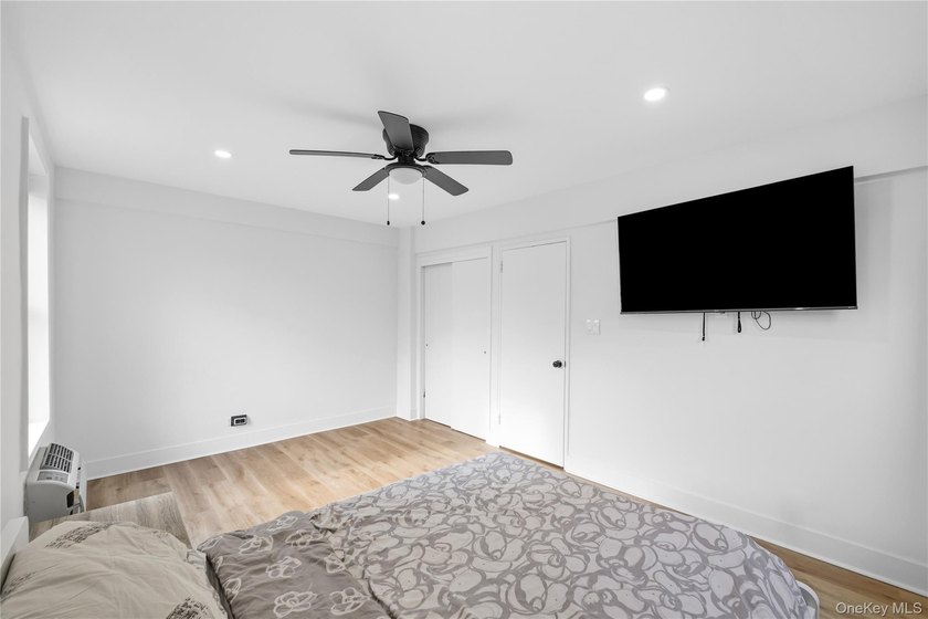 Beautiful 2 Bedroom Unit located on the 1st Floor of Cambridge - photo 17
