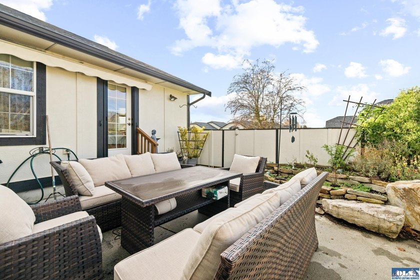 Beautiful home on a desirable corner lot in Sequim's - photo 33