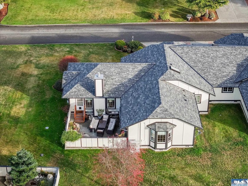 Beautiful home on a desirable corner lot in Sequim's - photo 36