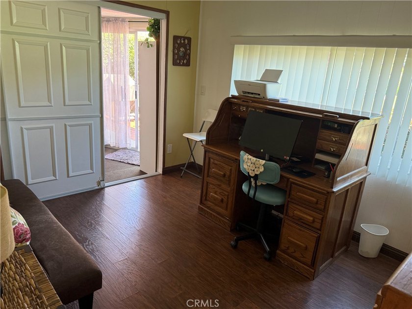 Beautiful Pond-View Home just feet away from the golf course!! - photo 33