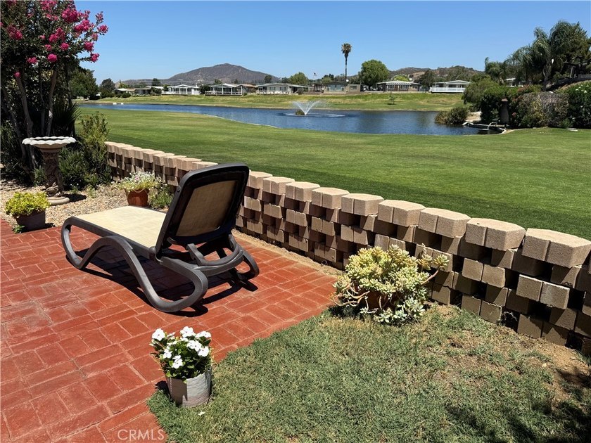 Beautiful Pond-View Home just feet away from the golf course!! - photo 46