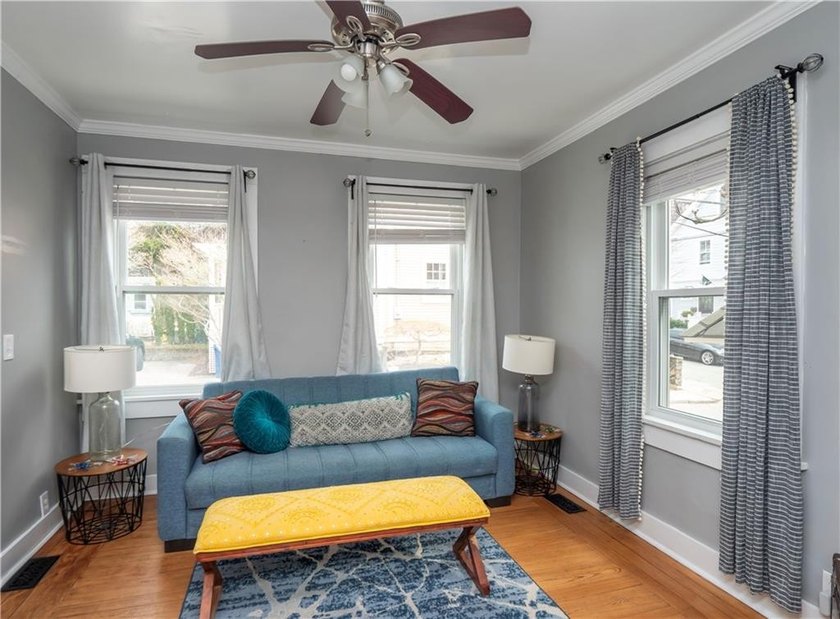 Incredible downtown location! Steps away from downtown Newport - photo 9