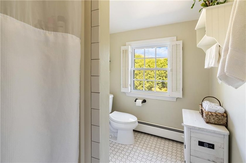This beautifully maintained home truly shows the care and pride - photo 24