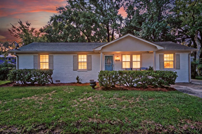 Beautifully renovated brick ranch home tucked away in the heart - photo 27