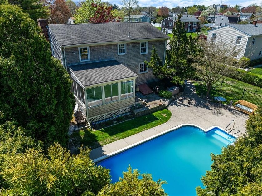 This beautifully maintained home truly shows the care and pride - photo 27