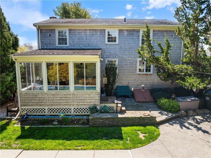 This beautifully maintained home truly shows the care and pride - photo 28