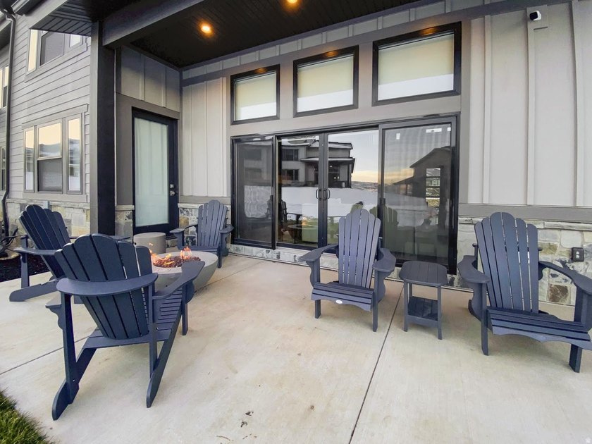BUILT &amp; Ready to occupy! Experience year-round mountain living - photo 31