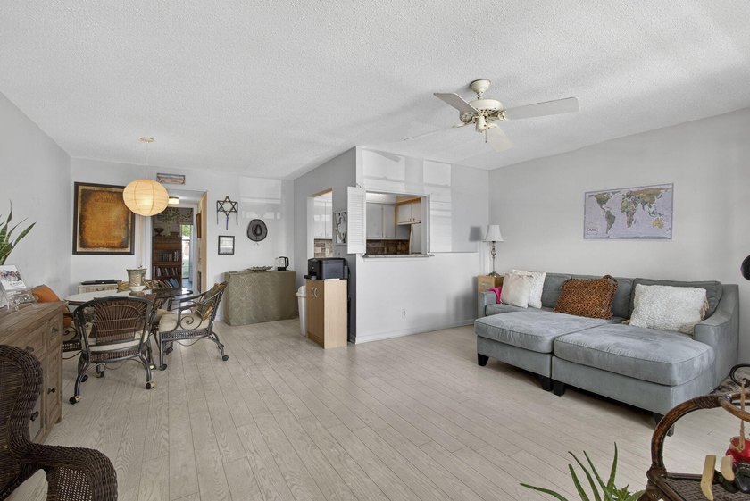 Welcome to this beautifully maintained 1-bedroom, 1.5-bath - photo 9