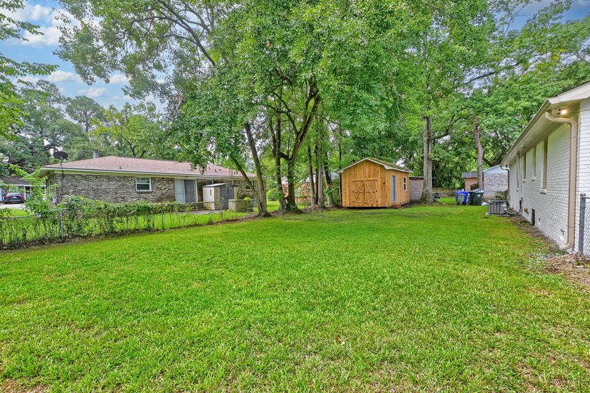 Beautifully renovated brick ranch home tucked away in the heart - photo 42