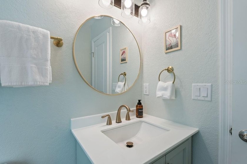 Welcome to 11987 Maple Street, a fully renovated duplex in the - photo 50
