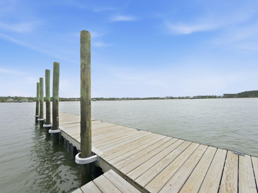 Set along the scenic banks of the Wando River, 222 Port Tack - photo 3