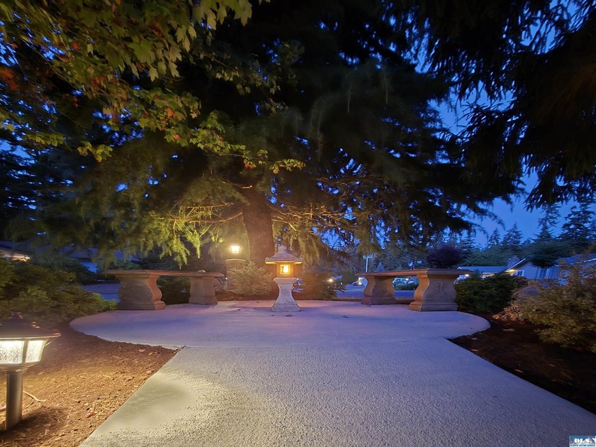 A perfect blend of space and community, this well maintained - photo 26