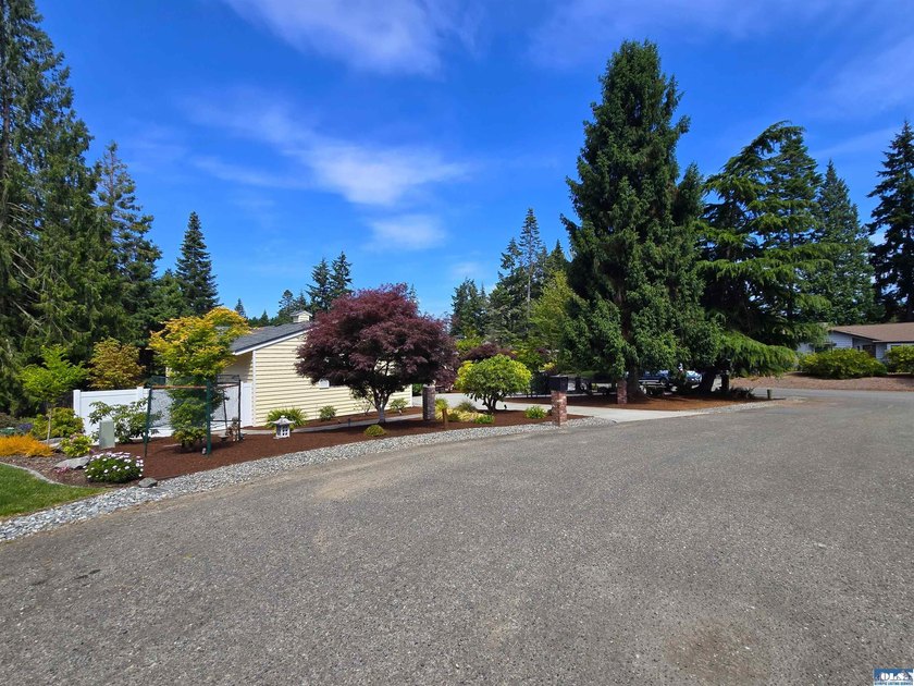 A perfect blend of space and community, this well maintained - photo 30
