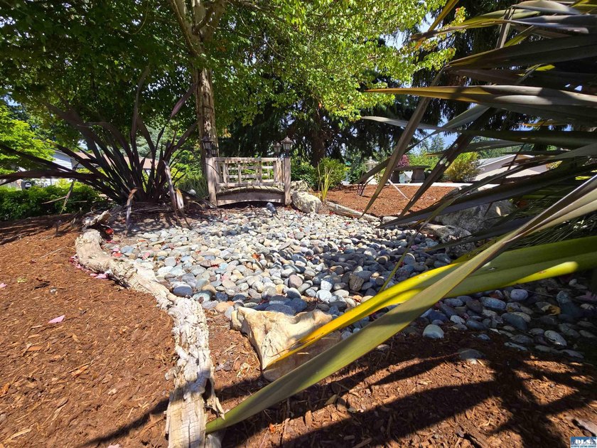 A perfect blend of space and community, this well maintained - photo 33