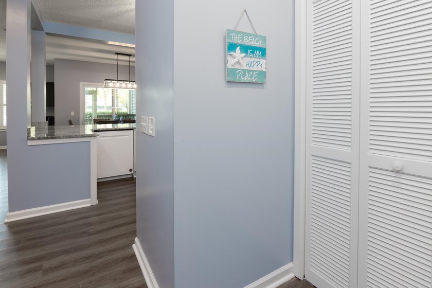 Nice two bedroom, two bath Canterbury Court condo located on a - photo 2