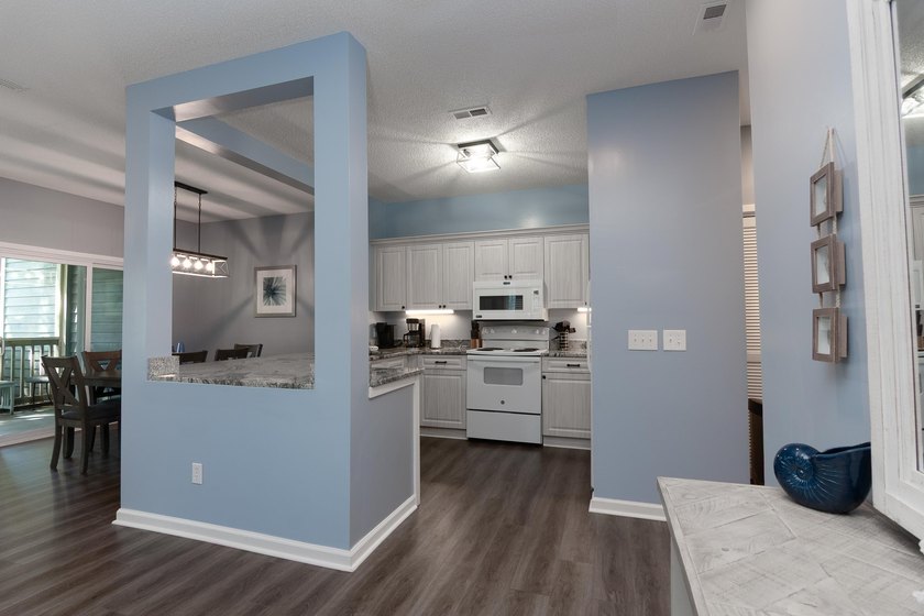 Nice two bedroom, two bath Canterbury Court condo located on a - photo 10