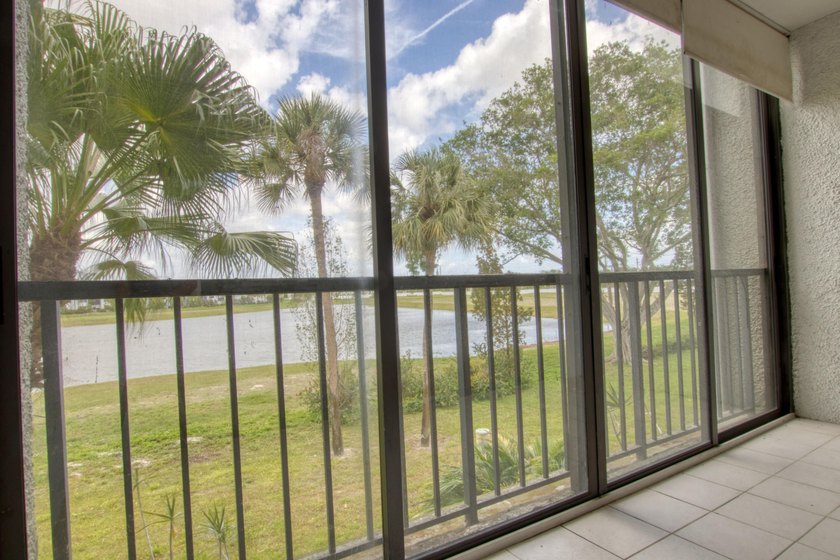 MOTIVATED SELLER. 1/1 condo with a full view of the lake off - photo 9