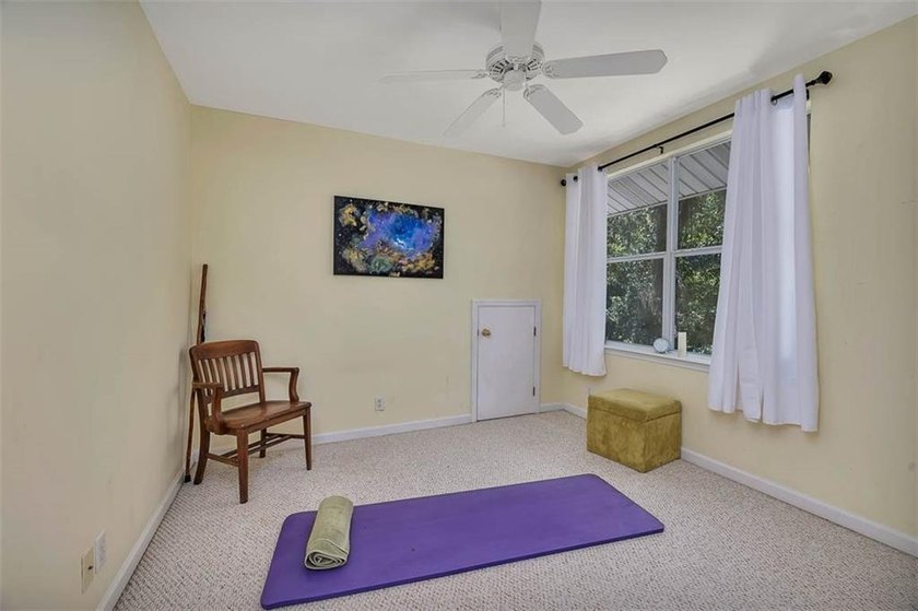 Custom Contemporary Retreat with Guest Cottage &amp; Marsh Views - - photo 15