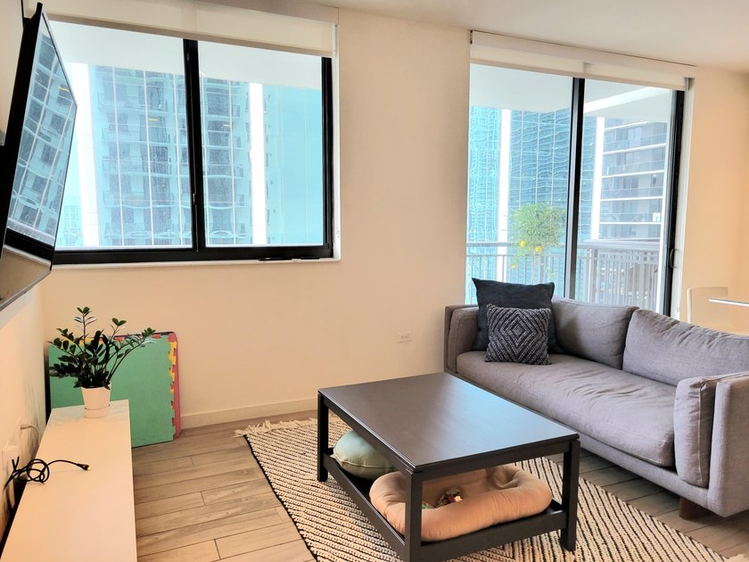Fully furnished high floor at the desirable Mary Brickell - photo 3