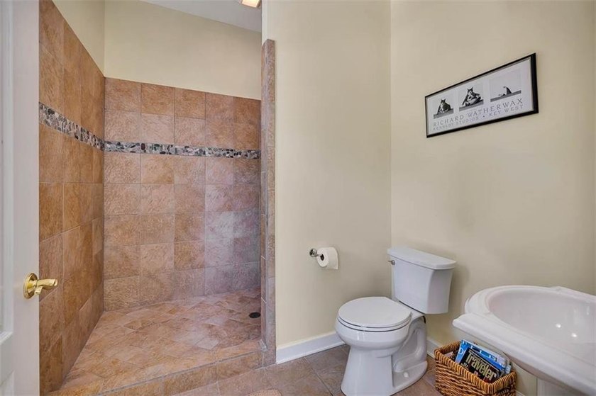 Custom Contemporary Retreat with Guest Cottage &amp; Marsh Views - - photo 25