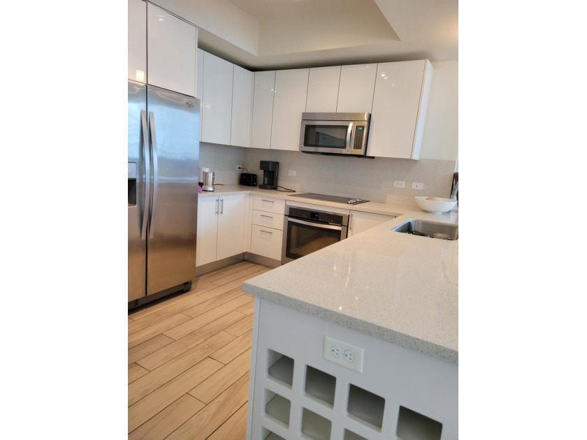 Fully furnished high floor at the desirable Mary Brickell - photo 6
