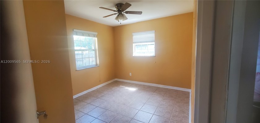 This solid concrete block house has 3 bed 1 bath single house - photo 9