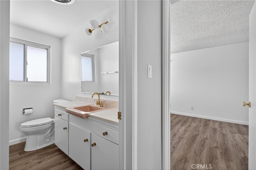 Welcome to the ideal turn-key condo in Torrance. This - photo 13