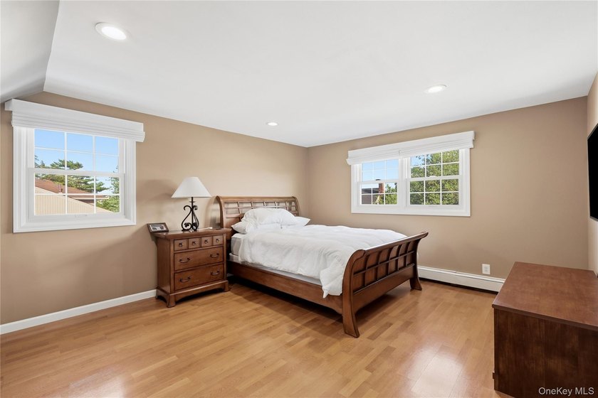 Welcome home to this beautifully updated and well maintained - photo 17