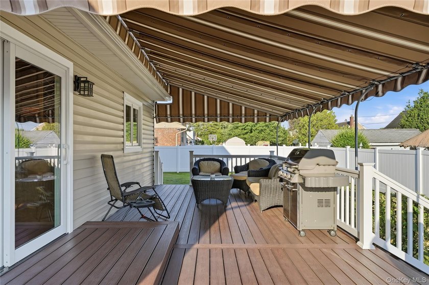 Welcome home to this beautifully updated and well maintained - photo 35