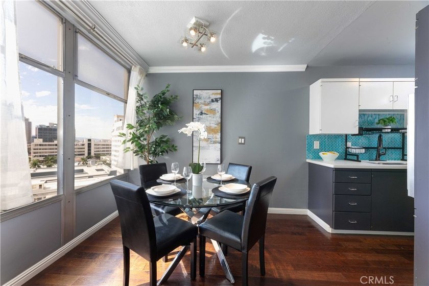 This stylish 1-bedroom, 1-bathroom condo in The Royal Palms is - photo 7