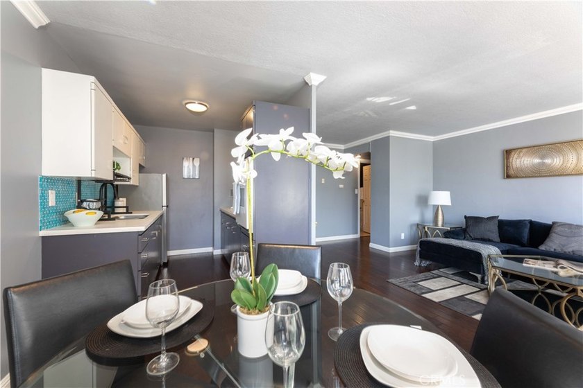 This stylish 1-bedroom, 1-bathroom condo in The Royal Palms is - photo 8